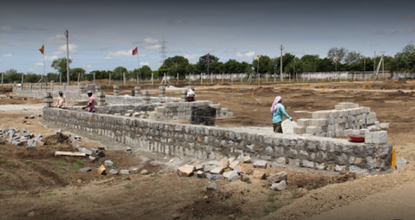  perams-aditya-akshita Plot