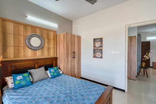  urban-village Bedroom