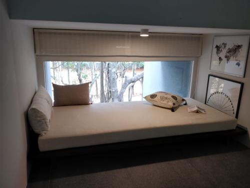  leaves-and-lives Bedroom