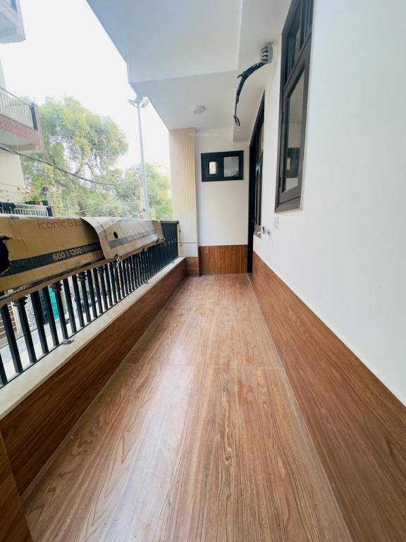  smart floors Balcony