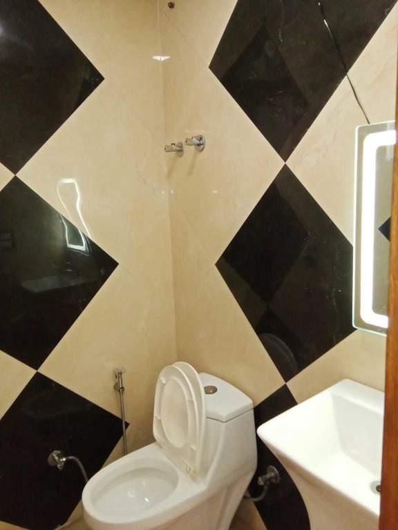  ultra luxury floors Bathroom