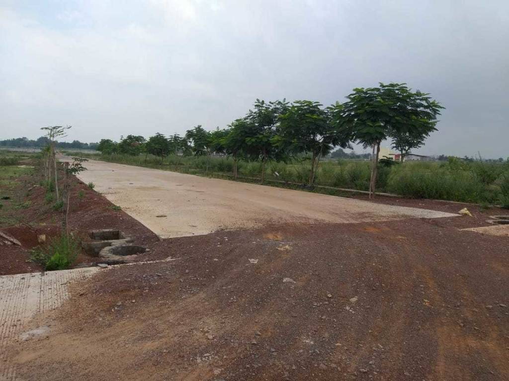 life city Internal Roads & Footpaths