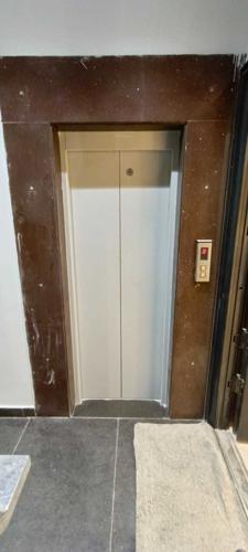 Lift(s) ultra-luxury-floors Lift(s)