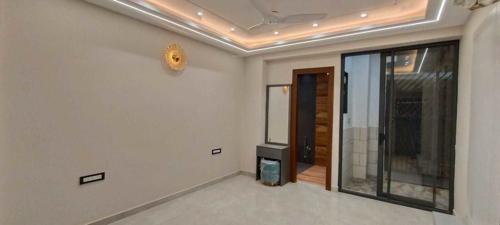 Bedroom geogrand-ultra-luxurious-floors Bedroom