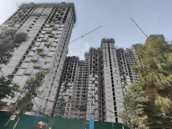 constructionStatus of Purva Zenium