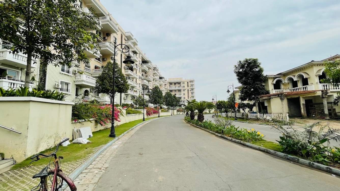  lifestyle towers Internal Roads & Footpaths