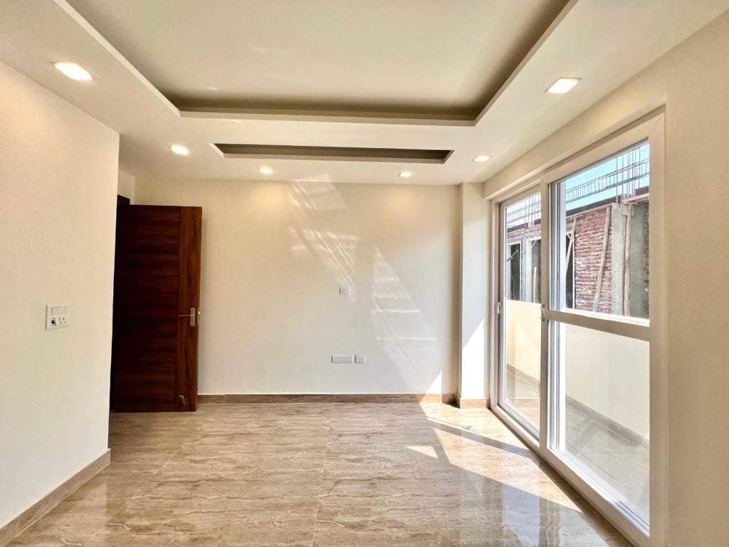  salasar builder floor Others