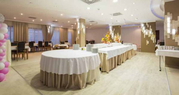  elegance Community Hall