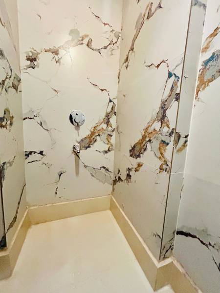  metro-walk-appartment Bathroom