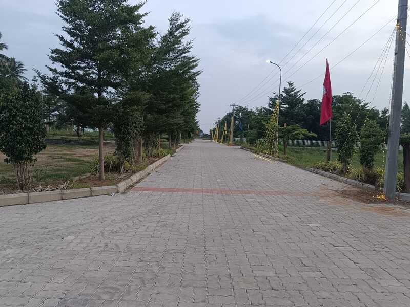  the crest phase 2 Internal Roads & Footpaths