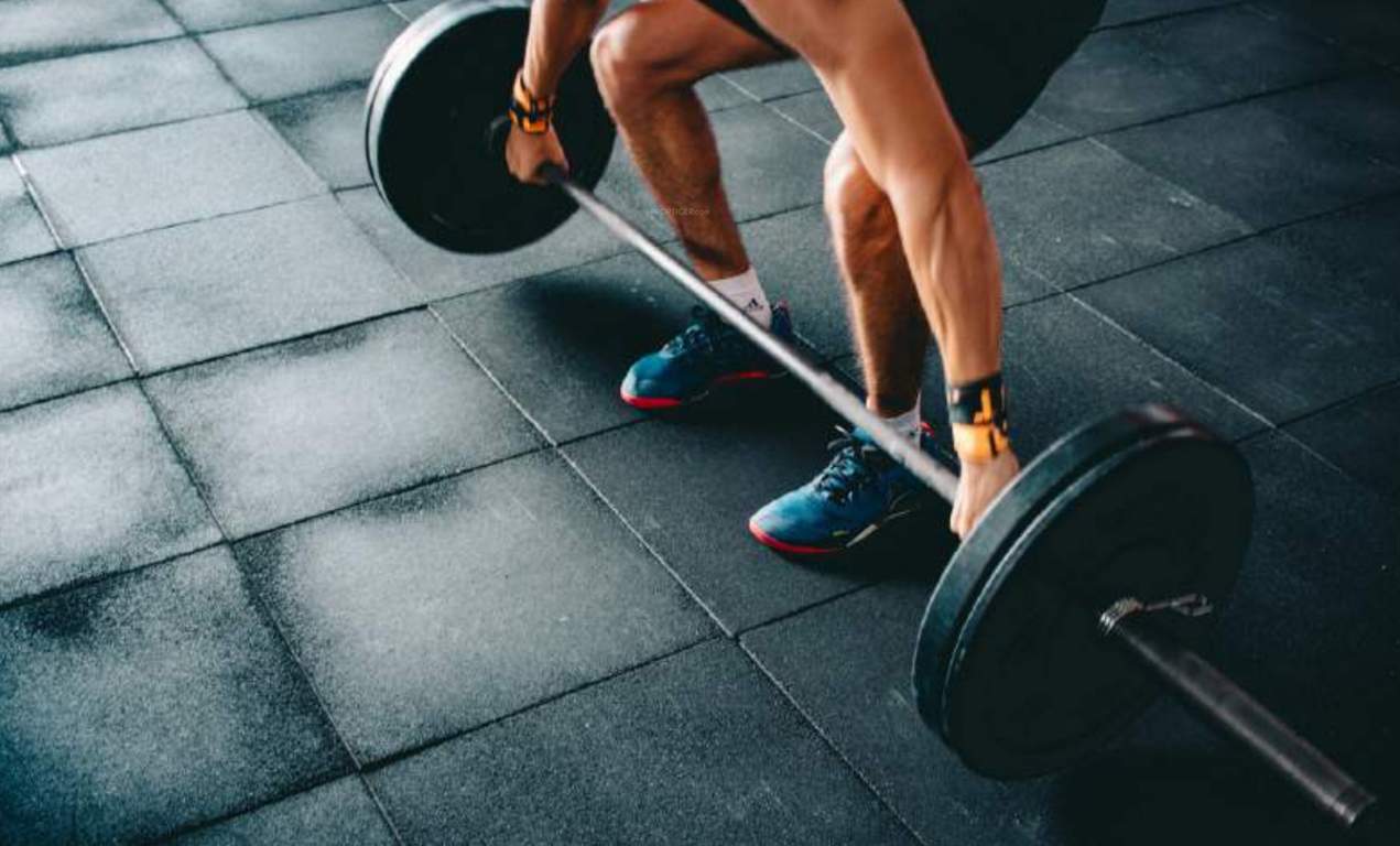 towers i and j r g luxury homes Gymnasium