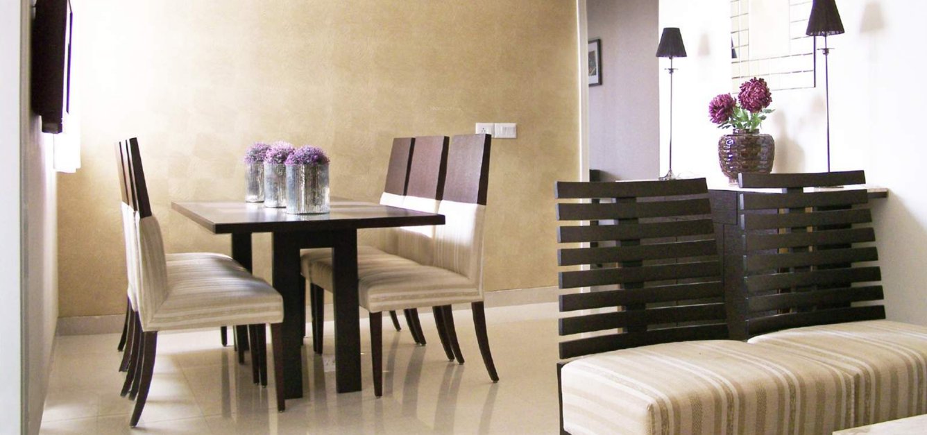  rg luxury homes tower b c d & e Living Area