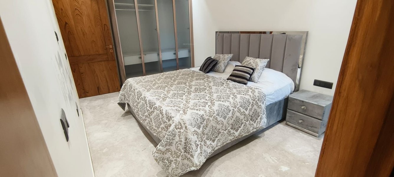  luxury floors Bedroom