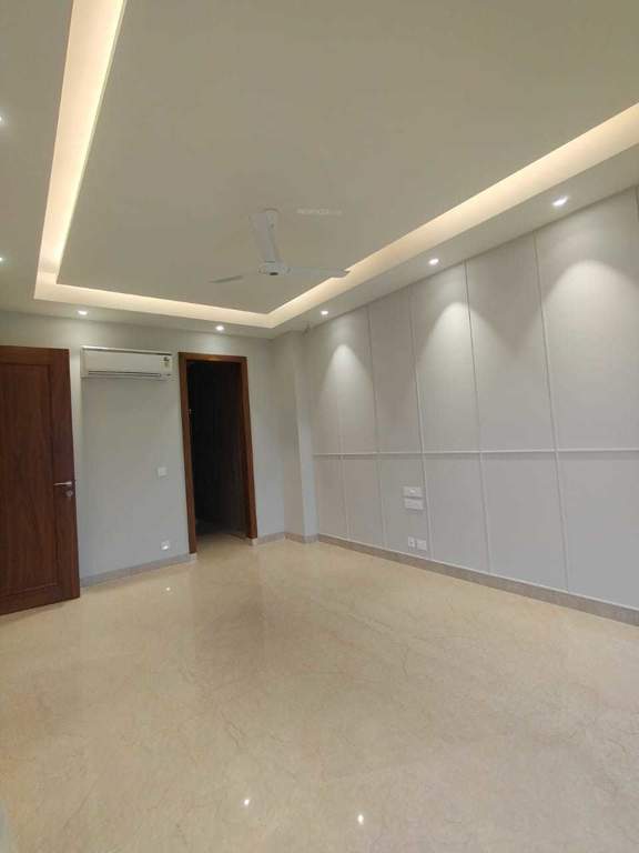  luxury floors sushant lok 3 Bedroom