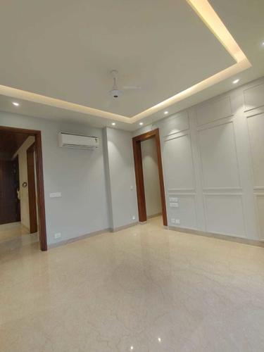  luxury-floors-sushant-lok-3 Bedroom
