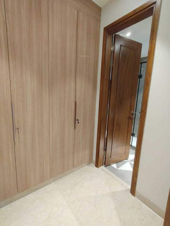  luxury floors sushant lok 3 Bedroom