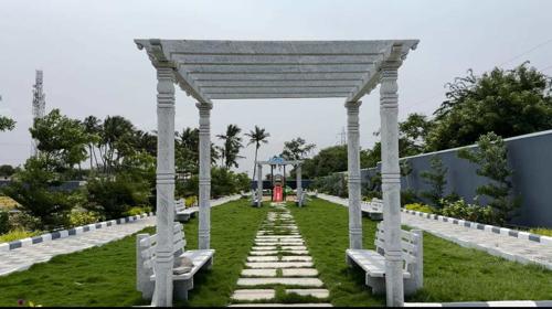  rich-avenue Children's play area