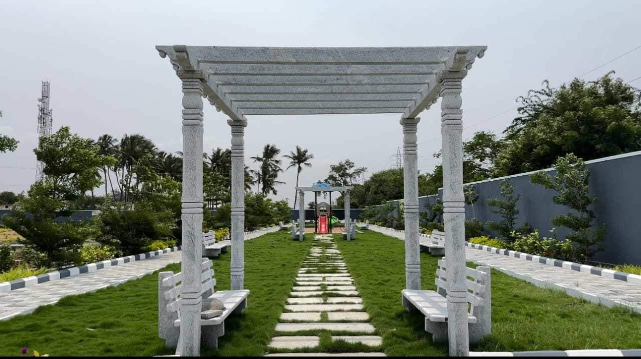  rich avenue Children's play area