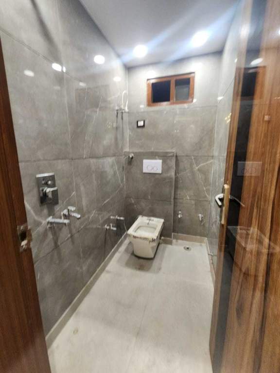  ultra luxury floors Bathroom