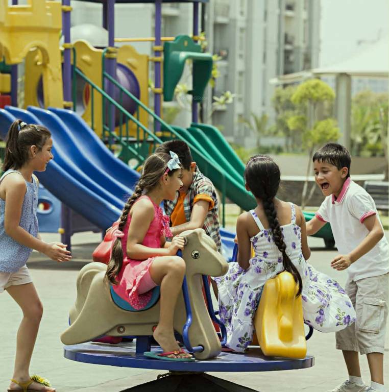  emerald garden Children's play area