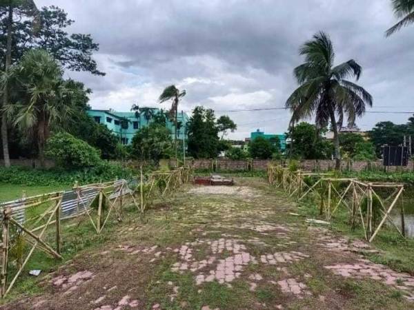  new-royal-enclave Plot