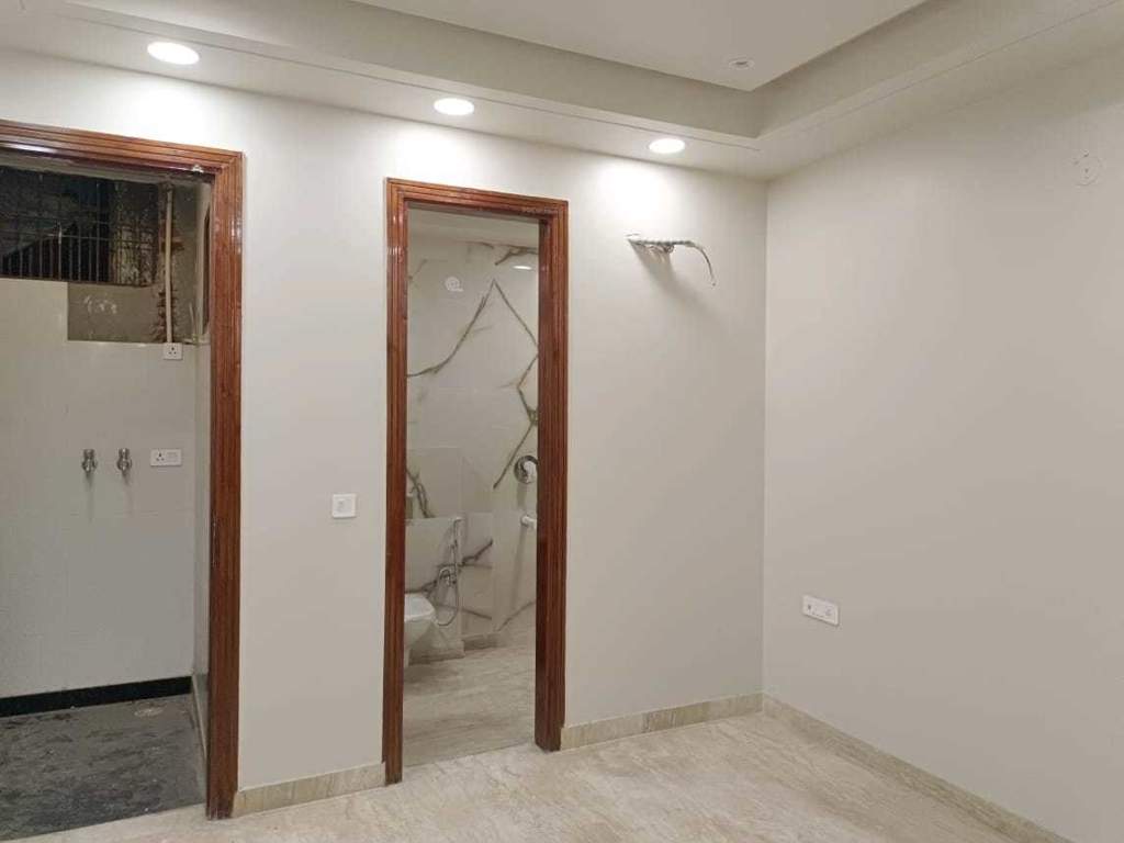  j r luxury floors Bedroom