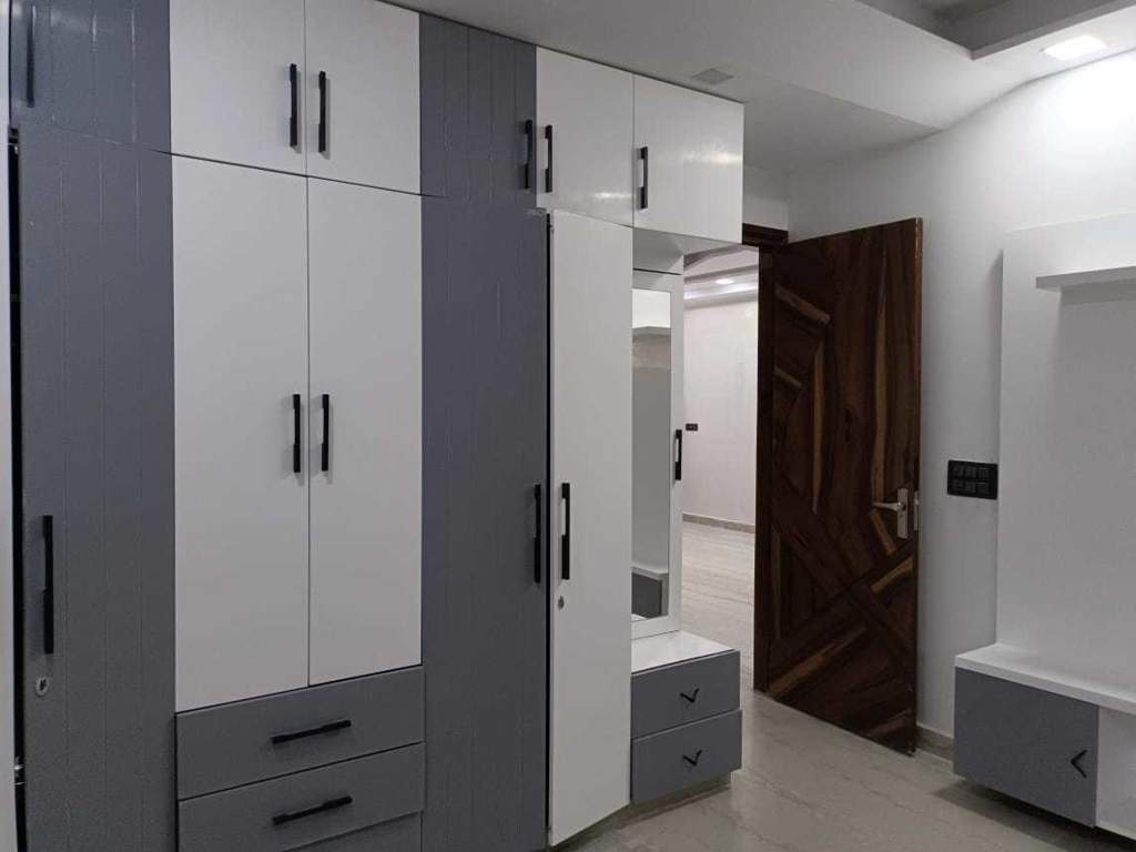  j r luxury floors Bedroom