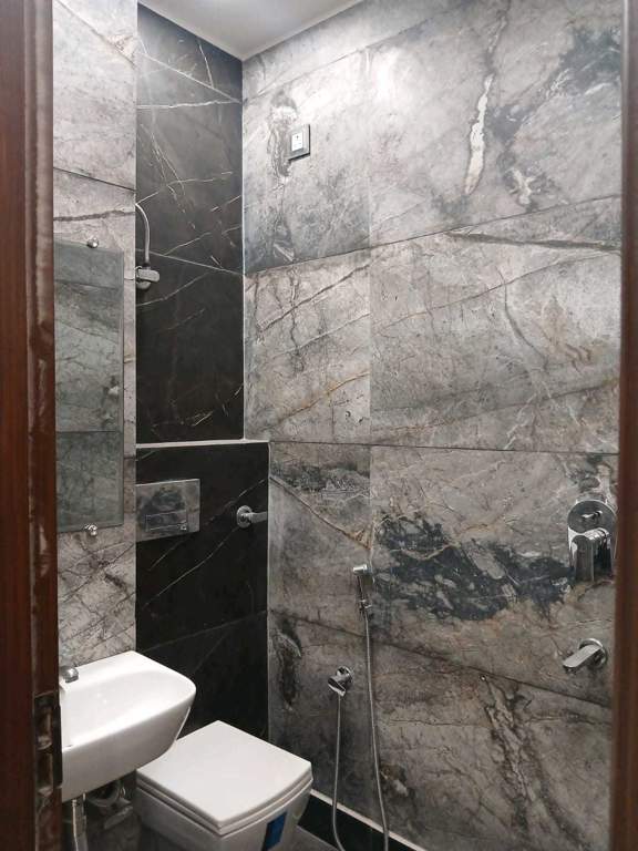  the residency Bathroom