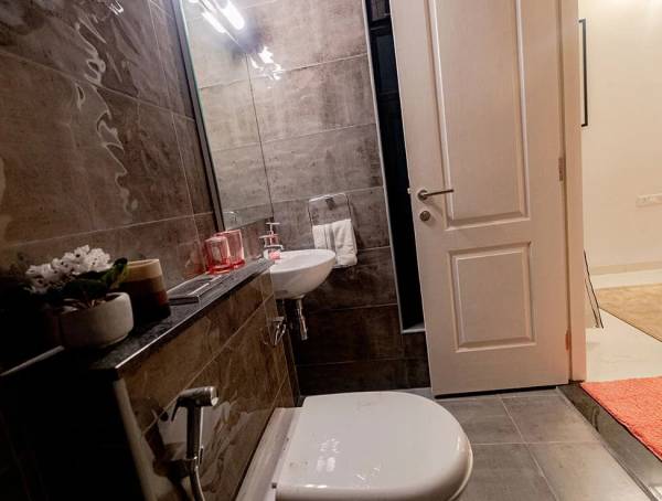  southbrooke Bathroom