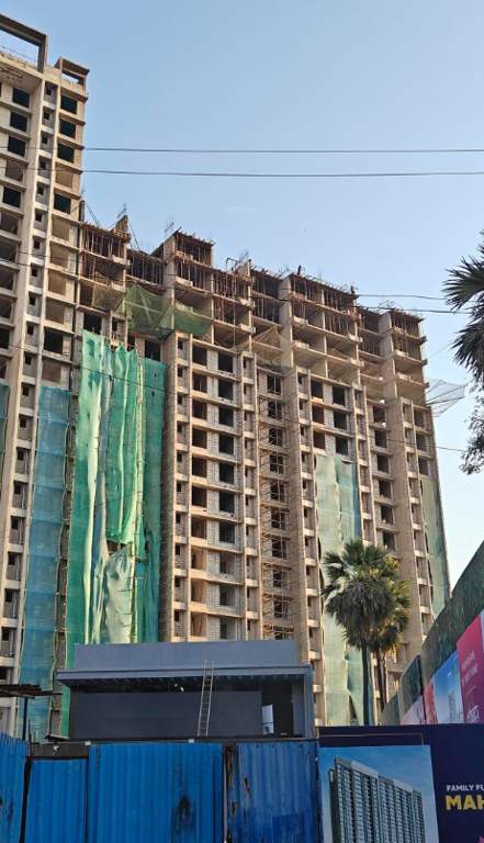  green square phase ii tower 1 and 3 Tower 1 Construction Status Feb 25