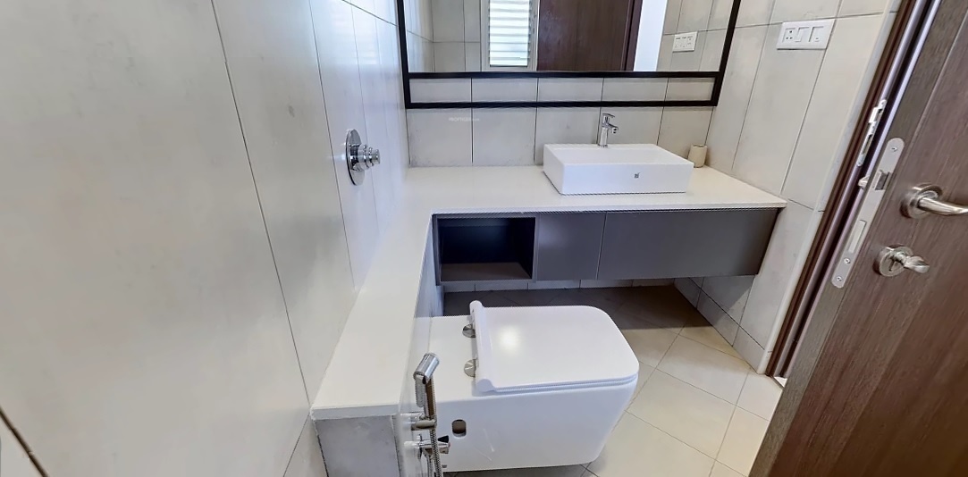 sun and sanctum Bathroom