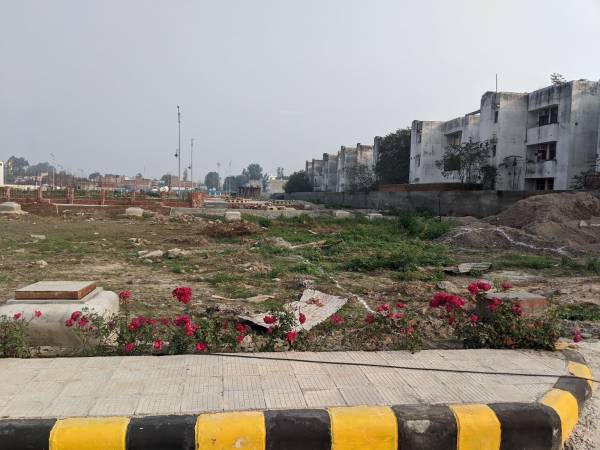  spring-garden-ii Plot