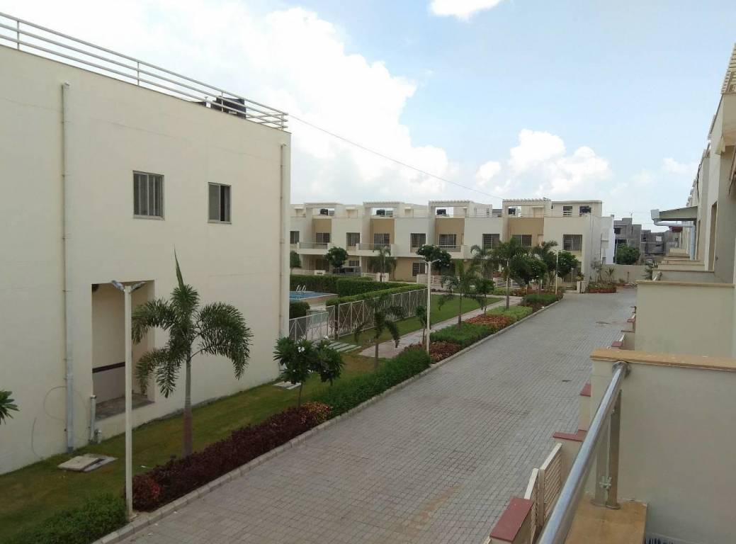  pebble bay phase ii phase b Paved Compound