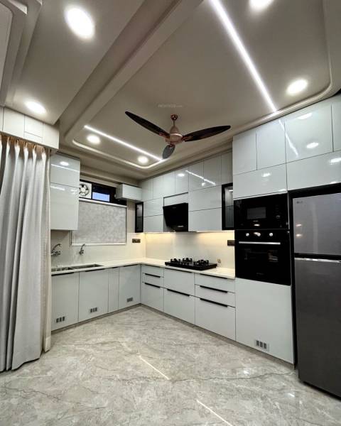  home-luxurious Kitchen