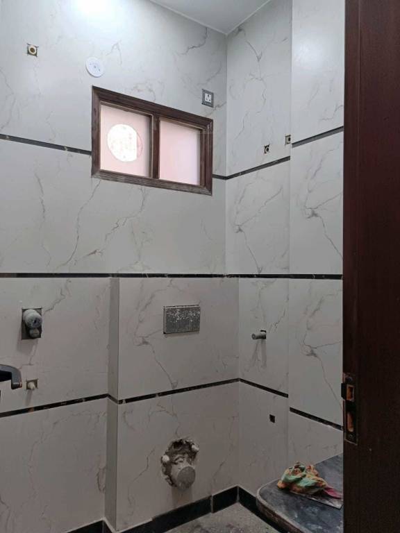  builders floors Bathroom