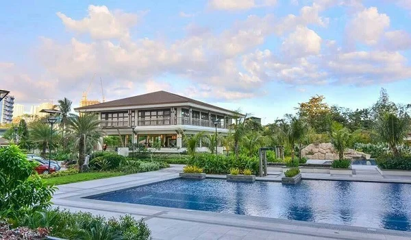 sun crest Swimming Pool