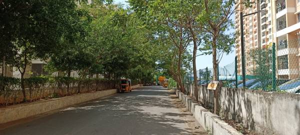  greens-phase-1 Internal Roads & Footpaths