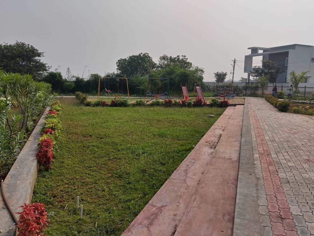 rv coral Landscape Garden and Tree Planting