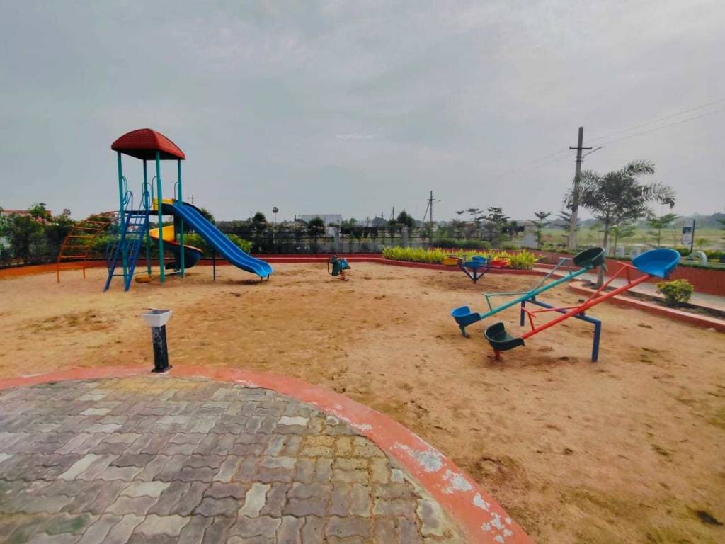 rv opal Children's play area