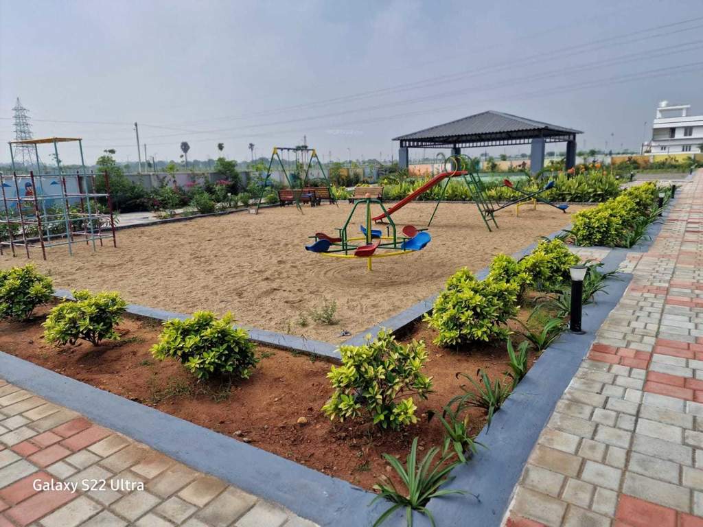  rv diamond avenue Children's play area