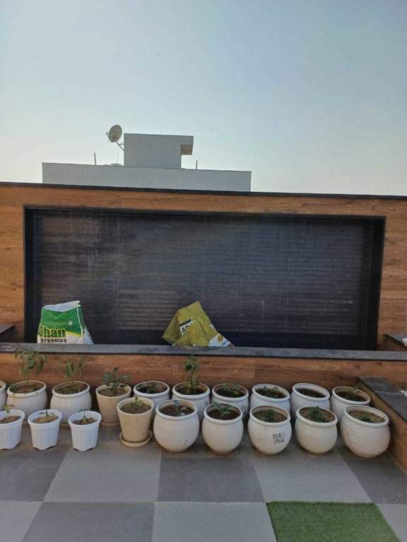  malibu town floors Terrace Garden