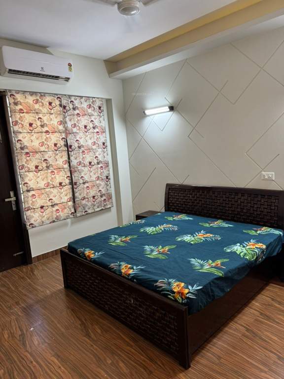  malibu town floors Bedroom