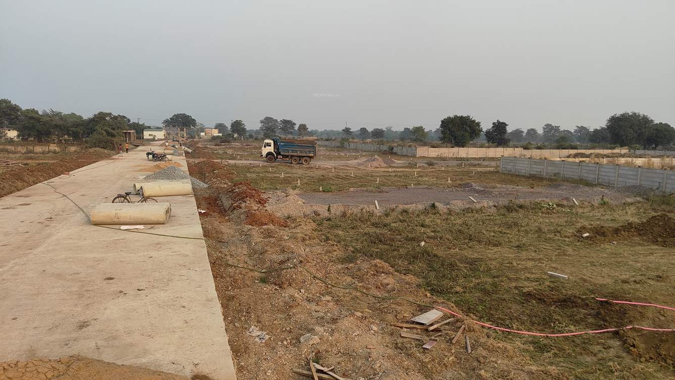  golden residency Plot