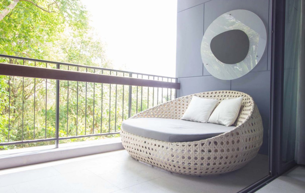  songbirds phase f Balcony