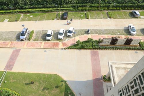 Landscape Garden and Tree Planting falcon-view-tower-u Landscape Garden and Tree Planting