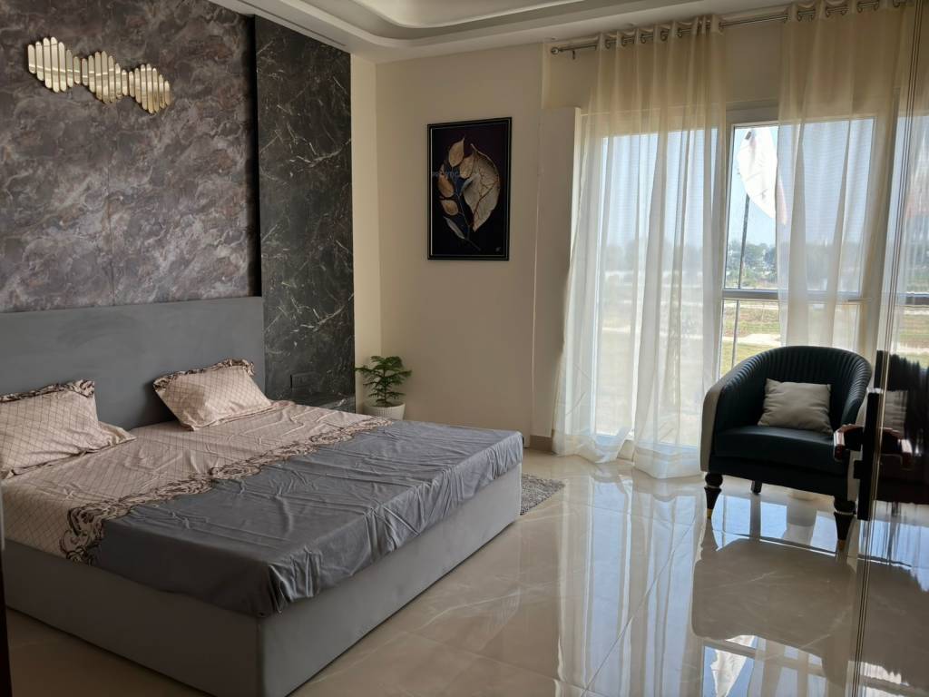  ultra luxury builder floor Bedroom