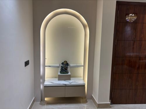  ultra-luxury-builder-floor Living Area