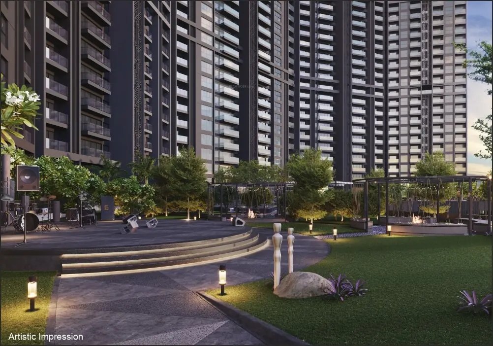  envogue Paved Compound