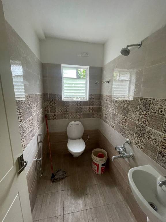  kamalalayam Bathroom