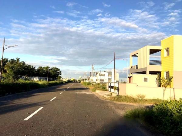  crown-city-phase-v Internal Roads & Footpaths